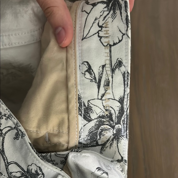 White House Black Market Floral Skinny Jeans - Black and White - Picture 3 of 7